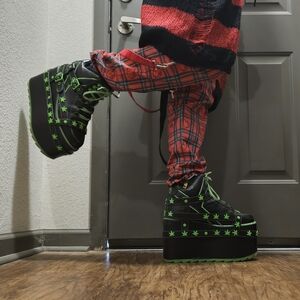 YRU Qozmo Bondage Weed Platform Sneakers